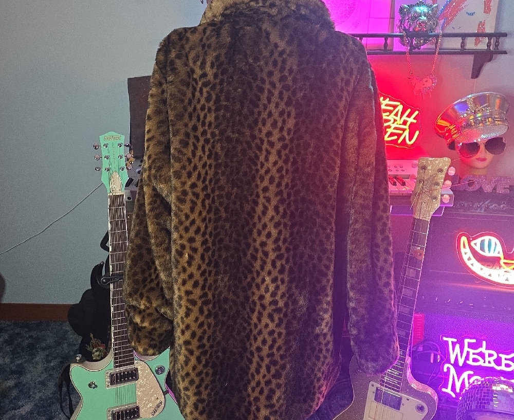 Source Unknown Brown Leopard Teddy Jacket - image 3